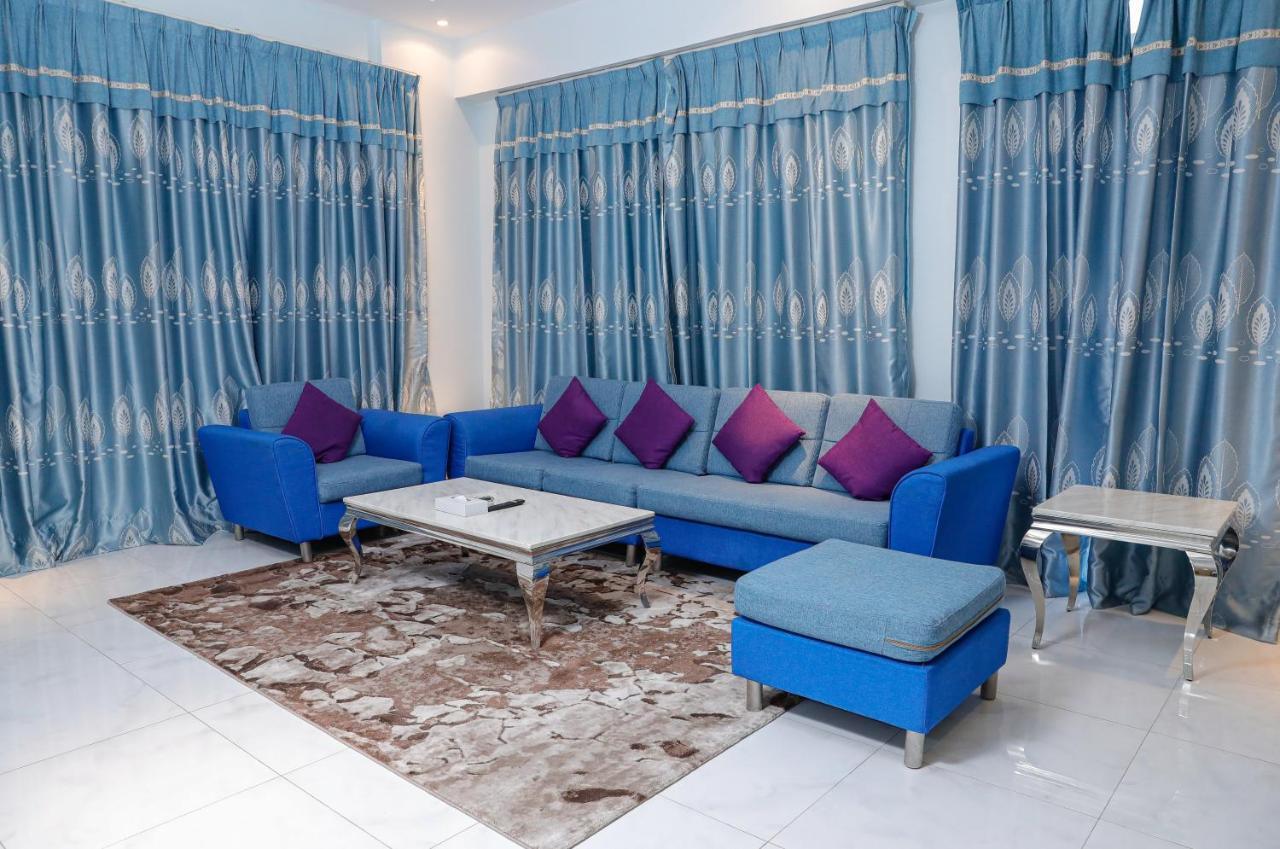 Swan Towers Aparthotel มานามา ภายนอก รูปภาพ